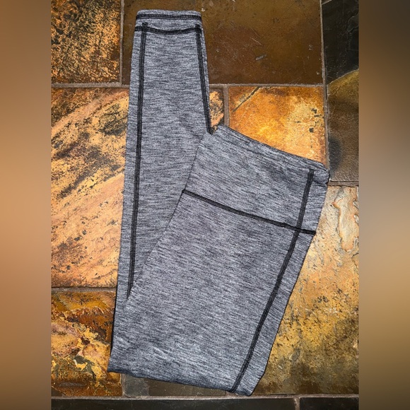 Athleta Pants - Athleta Women’s Heathered Gray Athletic‎ Leggings Size Medium